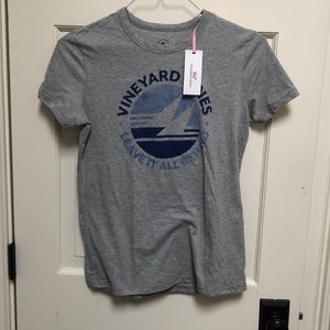 Vineyard Vines gray short sleeve tshirt
